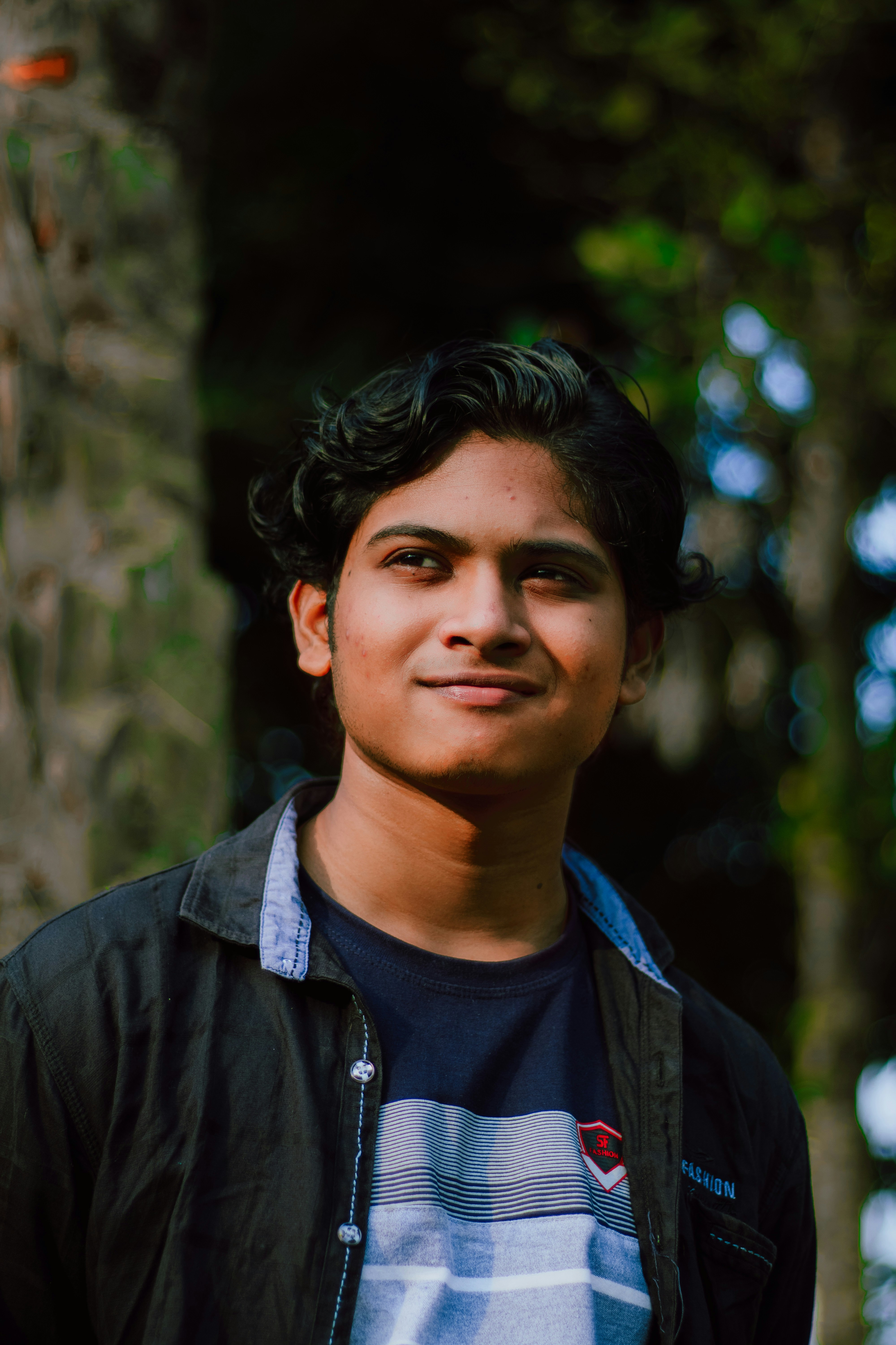 国产动漫封面：零界回声（示例）